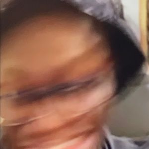 Meet your Posher, Levi